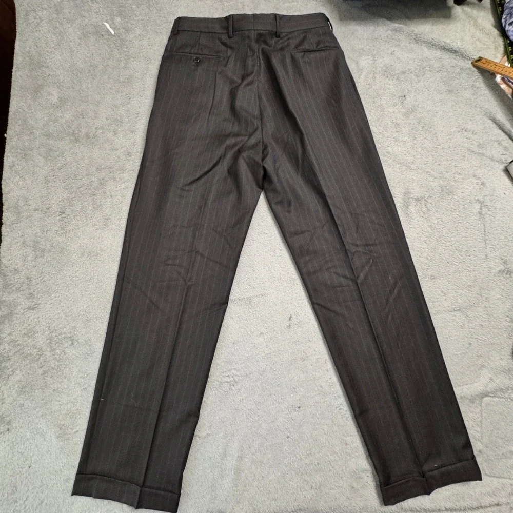 JOS A BANK Signature Collection Mens Wool Pinstripe Suit Jacket and Pants EUC!‎